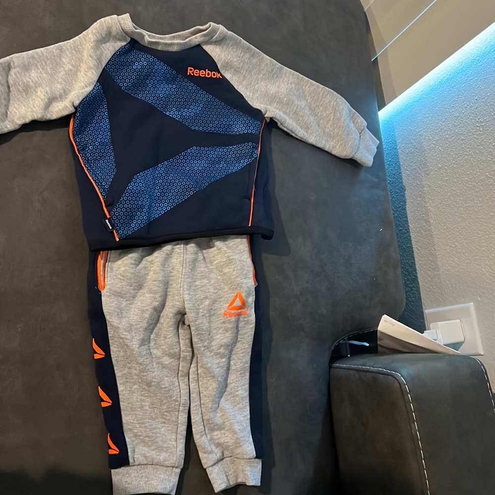 Infant Reebok Sweat outfit